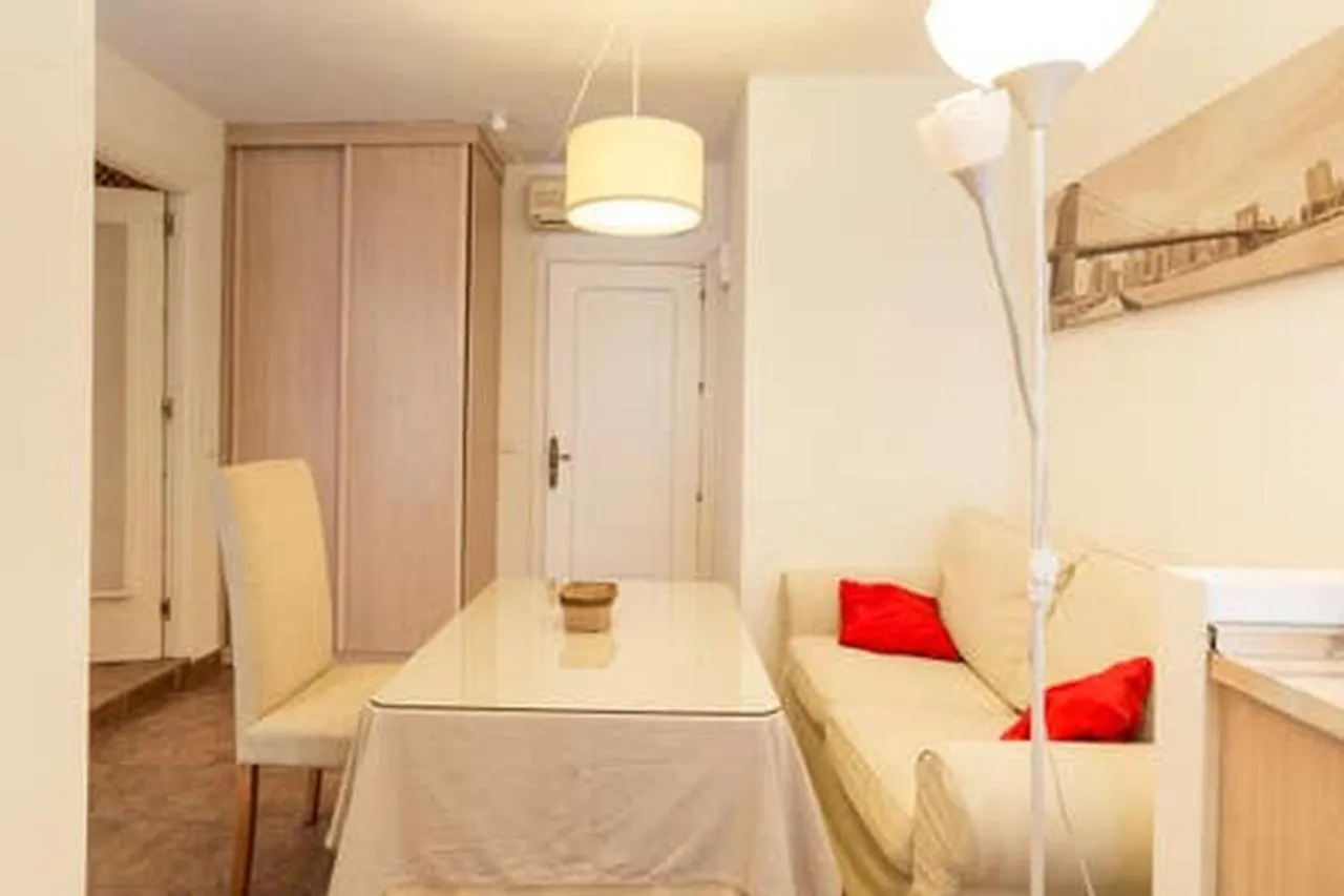 Daire Comfortable Studio In Balneario Beach Málaga